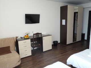 Гостевой дом Севастопольская усадьба Севастополь Двухместный номер Делюкс с 1 кроватью или 2 отдельными кроватями и балконом-3