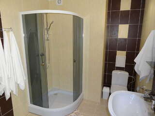 Гостевой дом Севастопольская усадьба Севастополь Трехместный номер с балконом-4