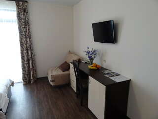 Гостевой дом Севастопольская усадьба Севастополь Двухместный номер Делюкс с 1 кроватью и балконом, вид на море-2