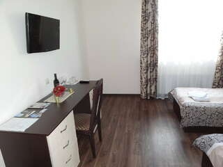 Гостевой дом Севастопольская усадьба Севастополь Трехместный номер Делюкс-4